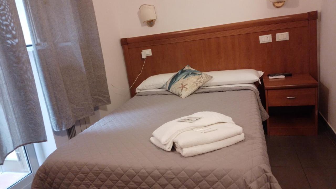 Roma Termini Tina Ya B&B Exterior foto